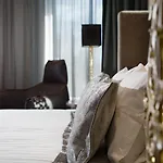 V & Conference Hotel 4*