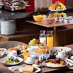 Hotel V & Conference 4*