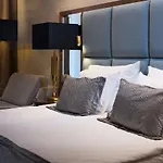 Hotel V & Conference 4*
