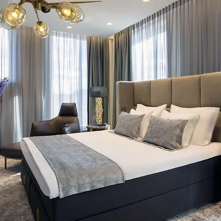 V & Conference Hotel