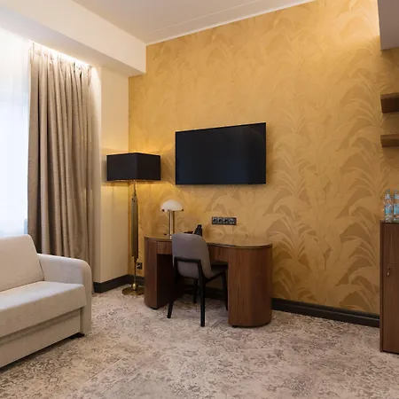 V & Conference Hotel 4*