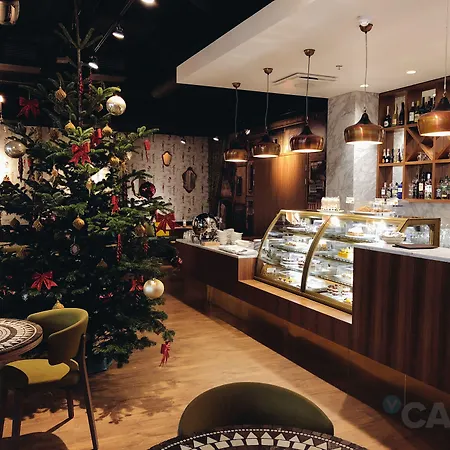 Hotel V & Conference 4*