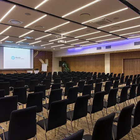מלון V & Conference