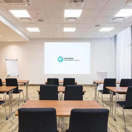 מלון V & Conference 4*
