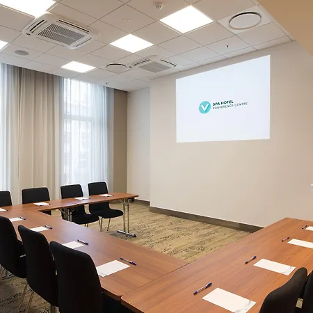 V & Conference מלון 4*