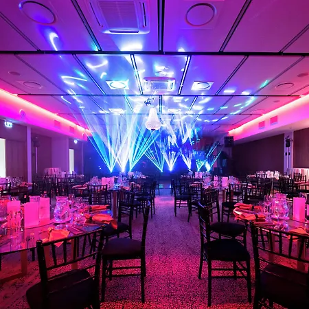 Hotel V & Conference 4*