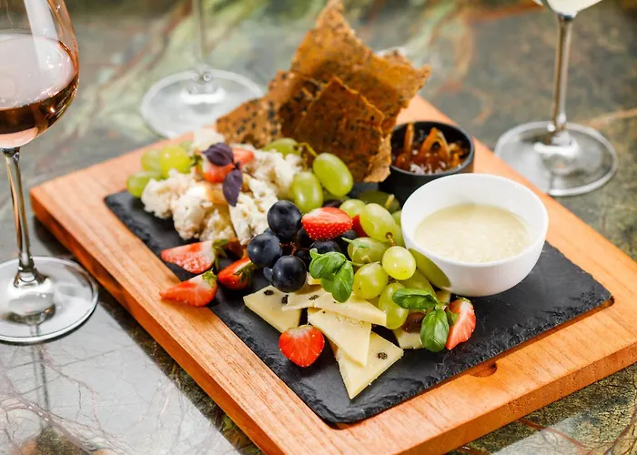 Hotel V & Conference 4*