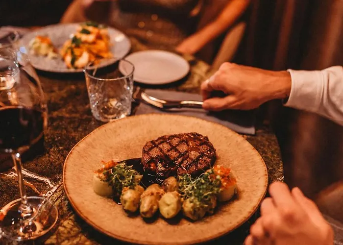 V & Conference Hotel 4*