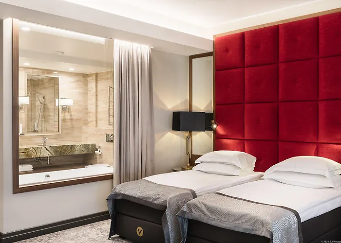 V & Conference Hotell 4*