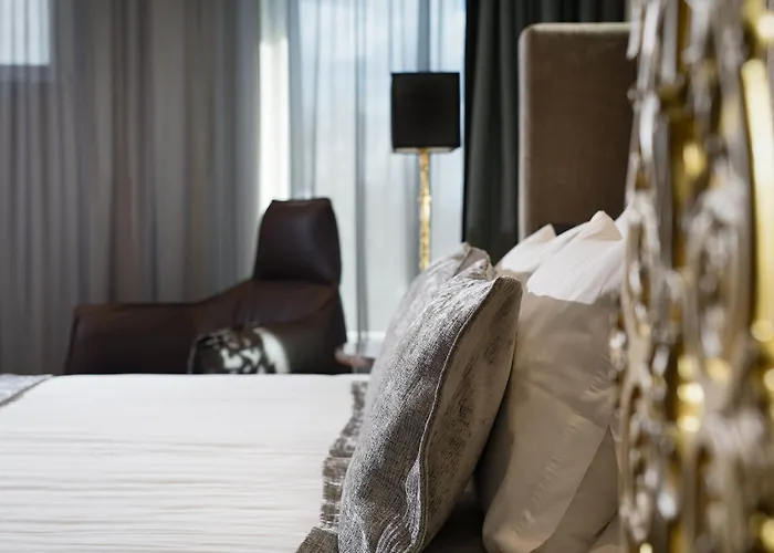 V & Conference Hotel 4*