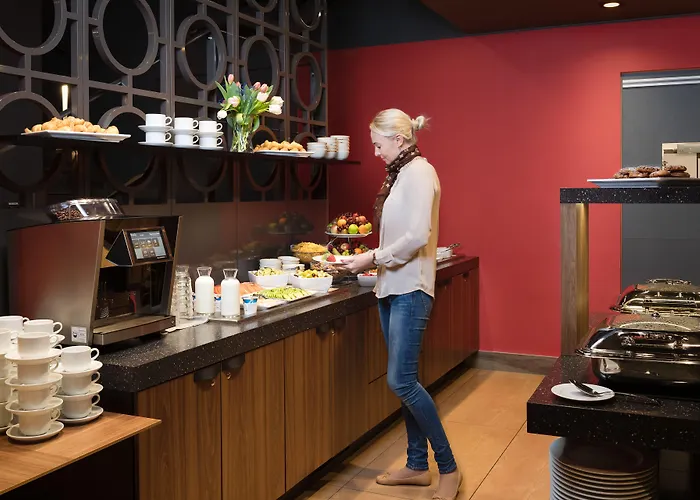 V & Conference Hotell 4*