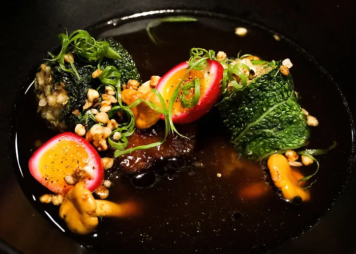 Hotell V & Conference 4*